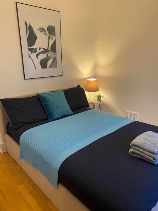 2 Bedroom Flat In Camberwell Green - Central Location With Excellent Connections To Tourist Attractions And Main London Airports Kültér fotó